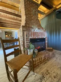 Whiffletree Farmhouse just 2 mins off I-26 & 8 mins from downtown Spartanburg! - Image 4