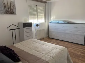 Appartement idéal pour les familles, à proximité immédiate du métro et du bus. - Image 5