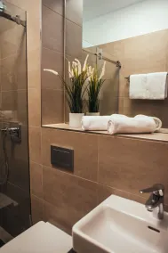 The Rix Studios & Suites - Image 5