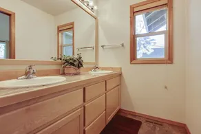 15 Topflite-Hot Tub, A/C, 6 Kayaks, 4 Sets of Golf Clubs, Ping Pong Table & Much More! S H A R C Aquatics Center, Sledding Hill, Mt. Bachelor, Golf, Deschutes River, Tennis Courts, Bike Paths - Image 4