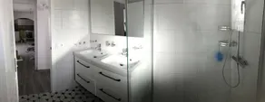 VILLA DE 3 CHAMBRES DANS UN QUARTIER RESIDENTIEL - Image 2