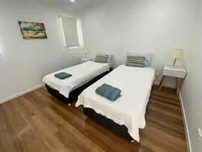 Peregian Pacific Beach House - 4 minute walk to beach. - Image 2