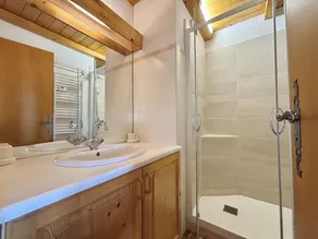 Modern Apartment for 5 with Balcony, Close to Ski Slopes, Crest-Voland - Image 2