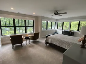 Fabulous year round waterfront retreat on Lake Waramaug - Image 4