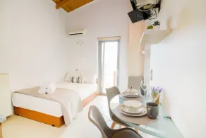 Stavros Kallia Apartment with sea view - Image 4