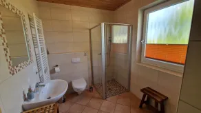 Vicino alla casa per le vacanze al mare in una posizione tranquilla sul campo con una spaziosa terrazza in legno - Image 4