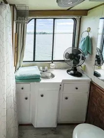 Happy’s Houseboat Key West - Image 3