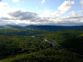 Perfect location right on the upper Hudson River. Just 5 miles from Gore  - Image 5