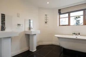 Family friendly period holiday cottage in the Cotswolds - The Old Post Office - Image 5