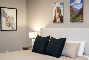 Kanab Villa Oasis New luxury home in upscale neighborhood with rooftop deck - Image 5