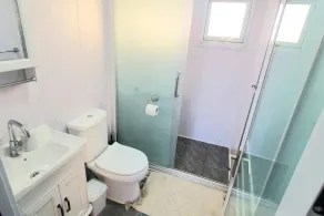 Honey Wines Aust. Tiny House - Image 2