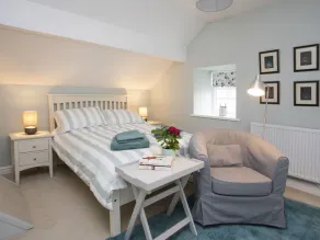 STABL BACH, pet friendly, character holiday cottage in Llanfaethlu - Image 5