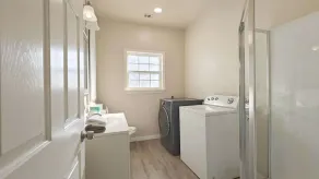 Ranch house/pool and spa/minutes to wineries/Watch hot balloon - Image 4