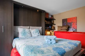 Apartment 'Des Vacances De Rêve À Mandelieu' with Shared Pool and Air Conditioning - Image 5