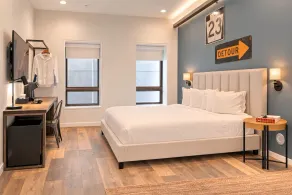 Sosuite at The Queen - Queen Village - Image 4