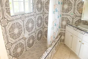 Charlie's Cottages - Image 2