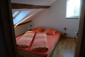 Del af en gammel herregård med en stor svømmedam ved grænsetrekanten B, NL, D - Image 3