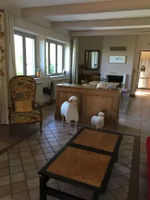 stenhus i luberon, pool vid foten av byn - Image 2