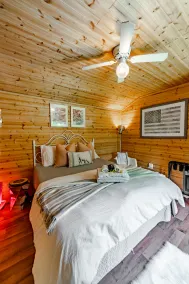 Apple Blossom Cottage Of Gettysburg.  Hot Tub is an Add on Fee - Image 3