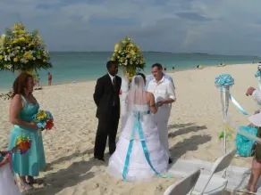 Sunrise Beach Club & Villas - Walk to Atlantis Casino - Image 4