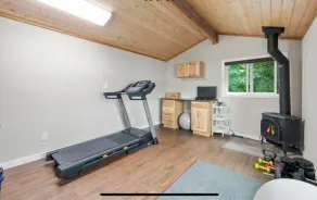 beachfront, private, water views from all rooms, high-end, 7mins to shops. - Image 2