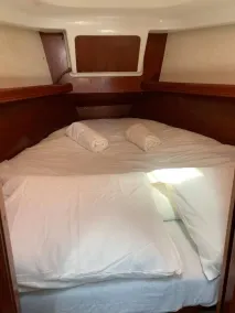 Sea Bloom Sleep & Sail in Tejo - Image 4