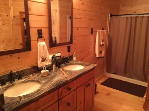LAKE KEOWEE LAKEVIEW CABIN MED DOCK LUKKET TIL CLEMSON - Image 2