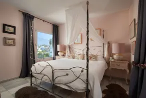 Apartamento de cobertura incrível dentro de 3 minutos a pé de Puerto Banus. - Image 5