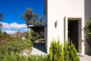 Tessera Villa, a Serene Escape in Nature with Pool - Image 2
