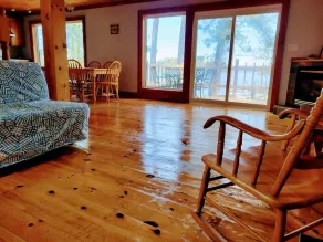 Chalet « Lakefront Muskoka Good View » au bord du lac - Image 4