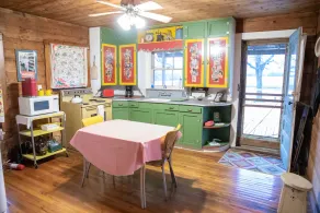 P.T. Cabin provides a private pond & stars included!  5 mins to Jacksboro, Tx. - Image 5