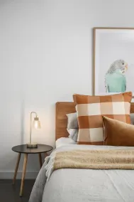Magnolia on Monash - This unique modern home offers the perfect space for your holiday experience. Fit for families or groups of friends wanting to bask in all that the property and our region has to offer. - Image 5