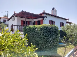 Eione villa on Paleo Trikeri Island with great sea views - Image 5