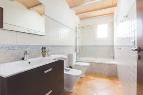 Holiday Home \"Can Cuixa\" with Pool, Wi-Fi, Air Conditioning & Garden - Image 3