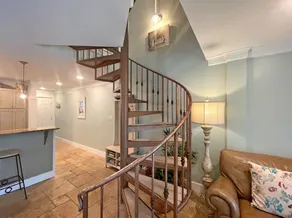 Idyllic Sound Front Condo; Parfait pour les vacances haut de gamme! - Image 2