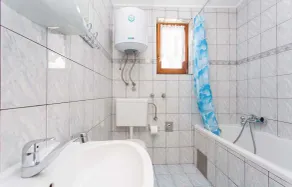 Apartamento de vacaciones con aire acondicionado - Image 2