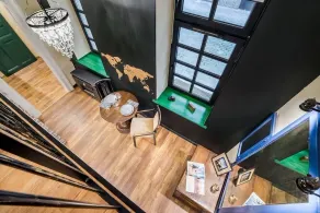 Unique & Stylish - Home of Traveler in City Center - Image 2