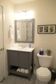Kitsilano Oasis: Ny Have Suite med King Bed - Tilladelse 19-175893 ★ ★ ★ ★ ★ - Image 4