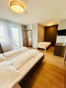 Villa many rooms with Free Parking  - Image 4