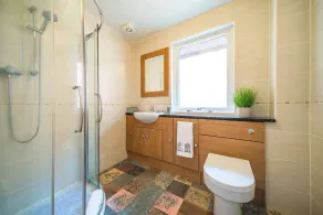 Ferry View Cottage - Private Balcony - Image 2