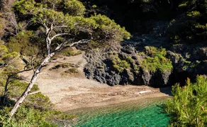 Le Lodge - Pieds dans l'eau - Romantique & Unique - Sea and Mountain Pleasure - Image 4
