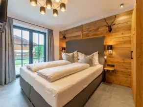 Very comfortable and furnished with style - Image 5