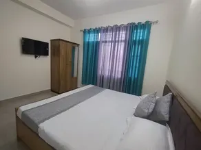 Radhe Krishna Home Stay Shimla Family friendly Peaceful - Image 5