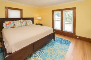 Charming Resort in the Heart of Bemus Village on CHQ Lake - Image 3