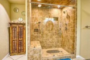 Perfect Getaway! Private Pool, Hot Tub & Dog Run 15 Min to Downtown - CITY VIEWS - Image 3