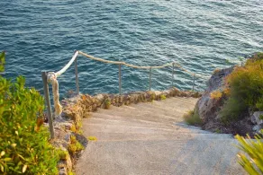 Mare degli Angeli : magnifique villa méditerranéenne avec jardin et piscine - Image 2