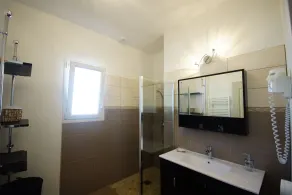 Villa with pool near Bedoin - Image 2
