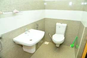 Spacious Bungalow - 5 Bedroom in Kanyakumari - Image 2