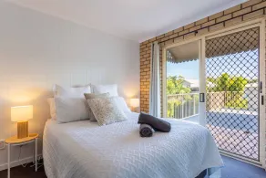 North facing unit with water views and huge deck opposite Cotton Tree - Image 5