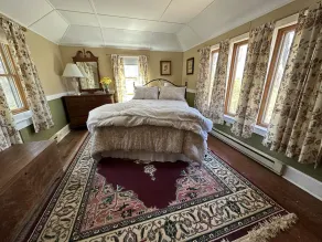 Beautifully Restored Log Cabin in Bluemont, VA - Image 4